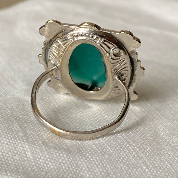 Uncas Deco Chrysoprase Silver Ring - Picture 2 of 2